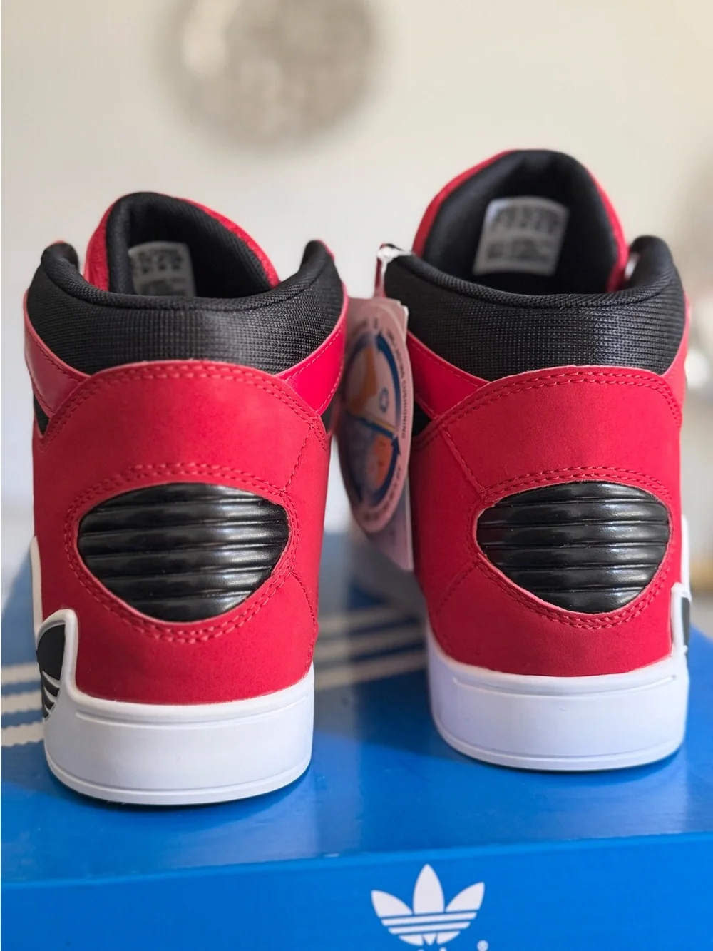 Adidas Originals Hard Court Hi J Red Black High Top Sneakers US 6 - NIB